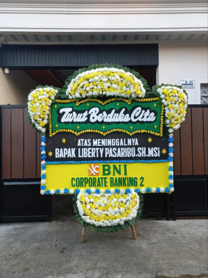 Papan Bunga Duka di Bunut Hilir